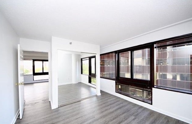 Photo - 127 Greyrock Plz Unit 902