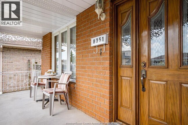 Photo - 8351 Kingston Cres