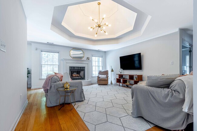 Photo - 630 Georgian Hills Dr