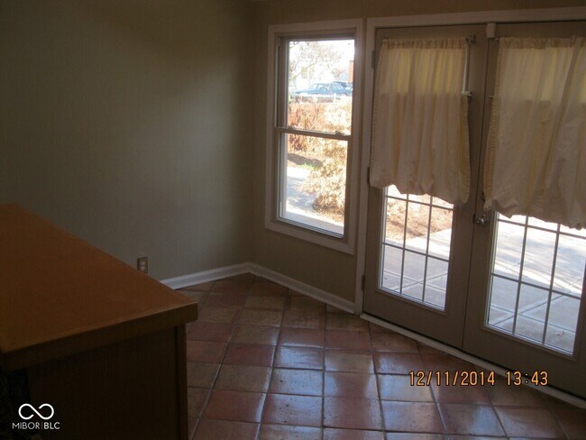 Photo - 5845 Brouse Ave
