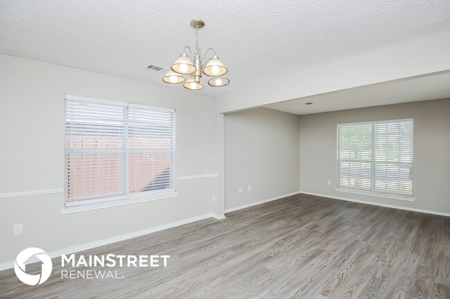 Photo - 2817 Fenwick St
