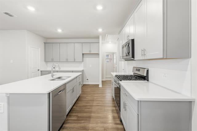 206 Goosewood Dr