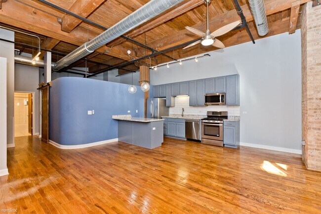 Photo - 1 br, 1 bath Condo - 1500 W Monroe St