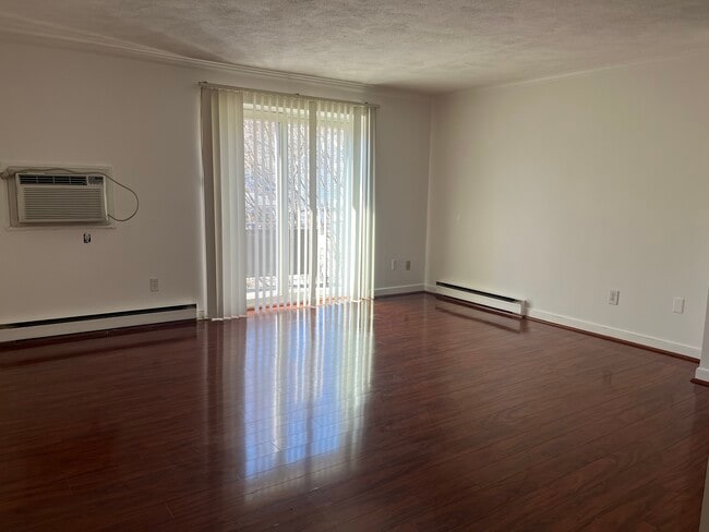 Photo - 48 N Emerson St Unit 48 N Emerson  9