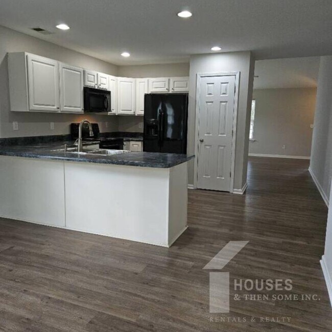 Photo - 20 Laurelhurst Ct