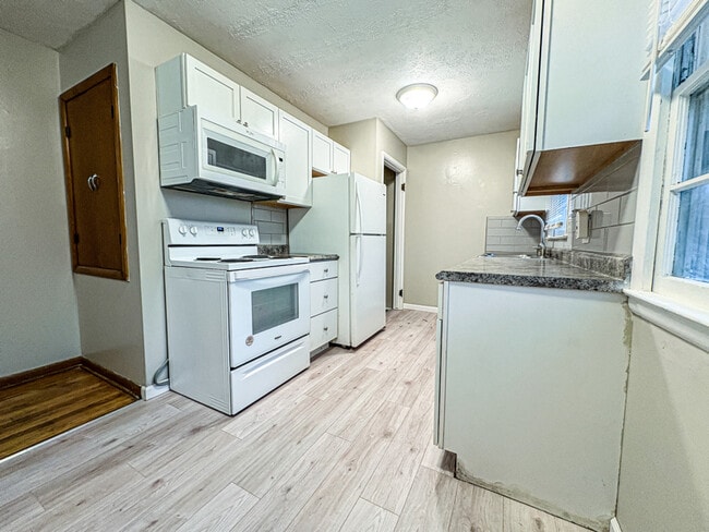 Photo - 5618 Huntington Ave