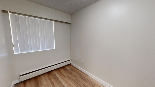 Photo - 1373 West 73rd