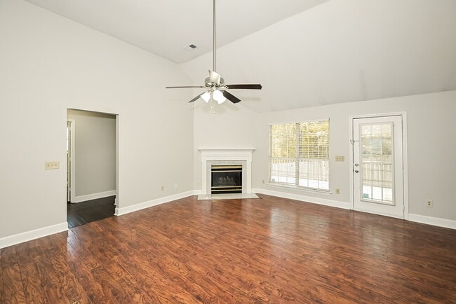 1009 Nighthawk Ln