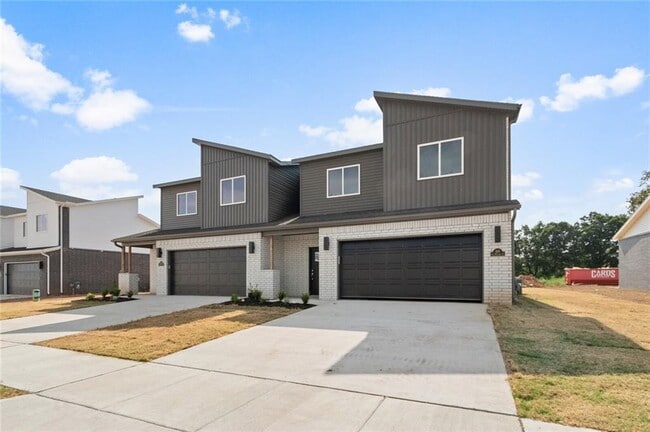 Photo - 650 Sun Meadows Loop