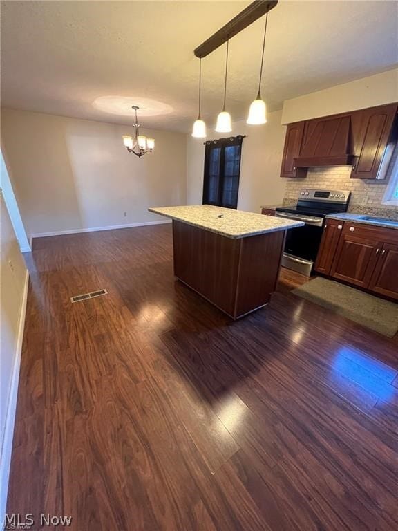5225 Oakbriar Cir NE