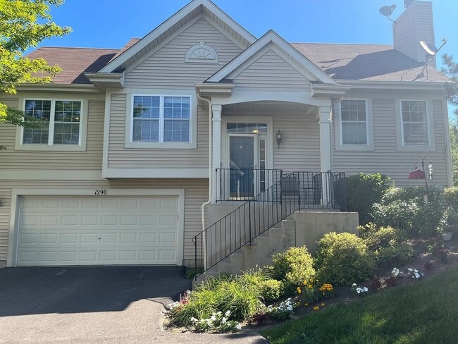 Building Photo - 1290 Derry Ln