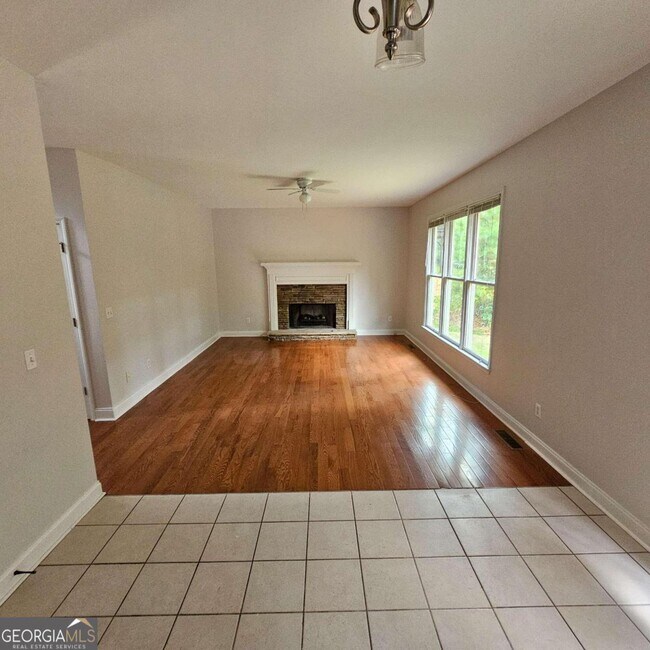 Photo - 6141 Long Shore Dr