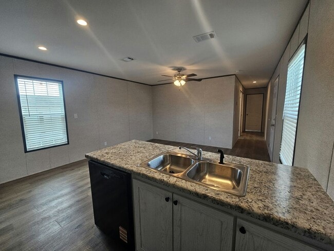 Photo - 1014 Myakka Dr