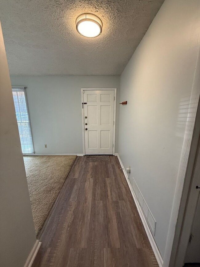 Photo - 706 Tibet Ave