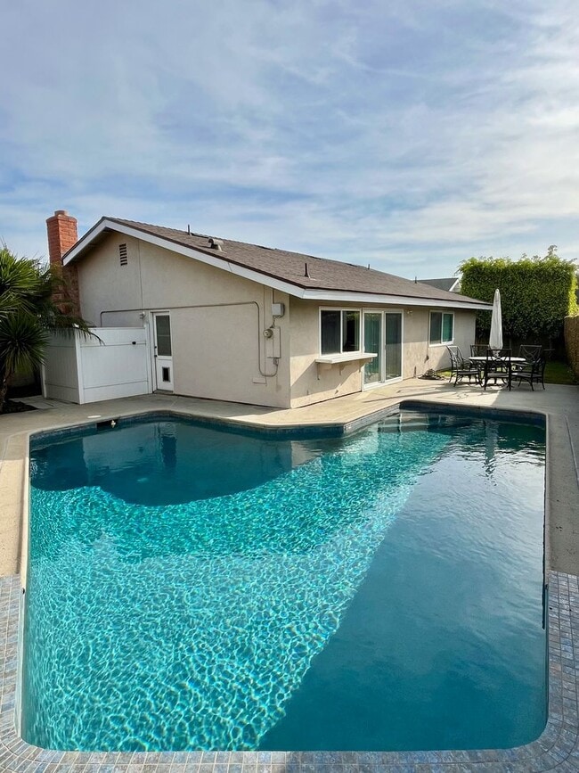 Photo - Charming 3 Bedroom, 2 Bath Single Family Home for rent in Seal Beach, CA!