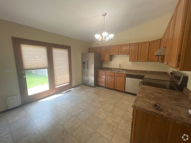 Building Photo - 6327 Brent Dr Unit 1 Rental
