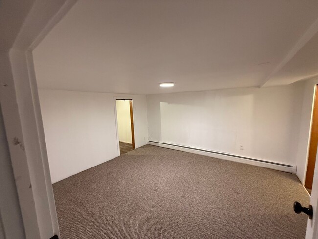 Building Photo - Blackman Unit 312 Blackman  1