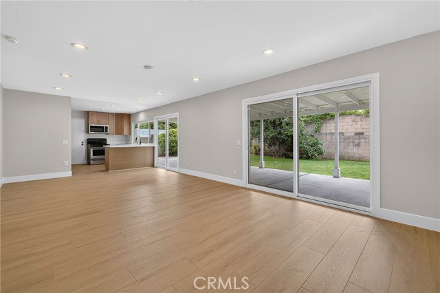 Photo - 559 Pierpont Dr