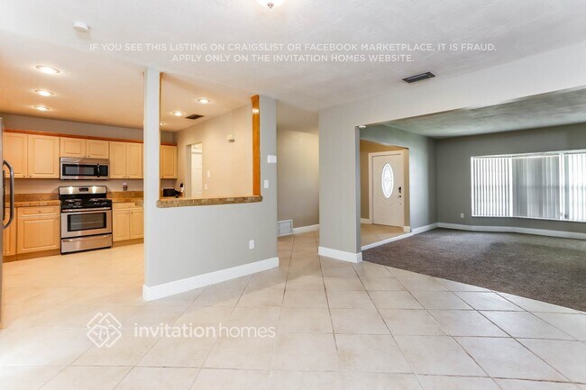 Photo - 10900 NW 19th St
