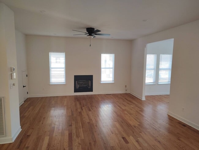 Photo - 944 33rd Ave N