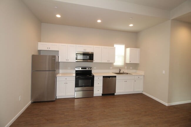 Photo - 2367 N Arthur Ave