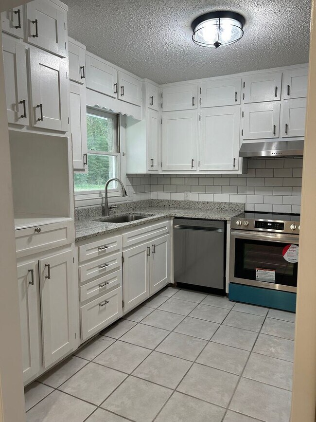 Photo - 153 Jacque-Jim Dr