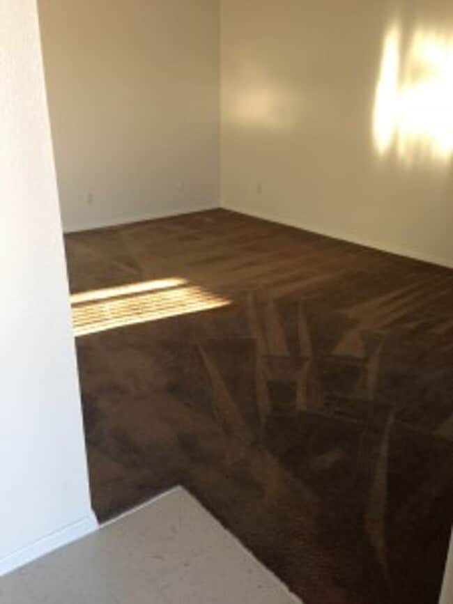 Photo - Greenbriar Manor Apartments