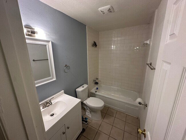 Photo - 421 E Sessoms Ave Unit 1