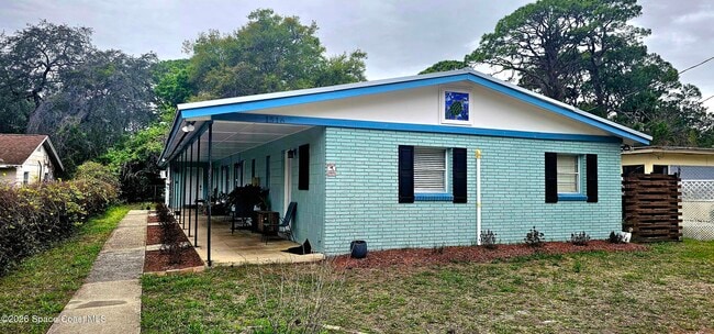 Building Photo - 1516 Roger Dr Unit 2