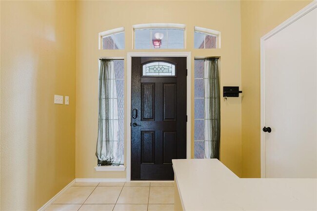 Photo - 6614 Bramber Ln