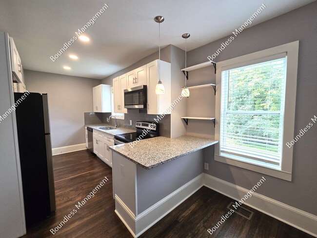 Photo - 1628 Orlando St SW