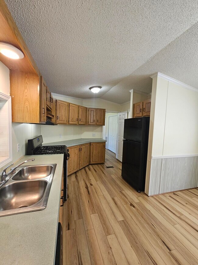 25 Mapledale Acres