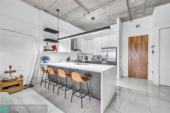 Photo - 411 NW 1st Ave Condo Unit 204