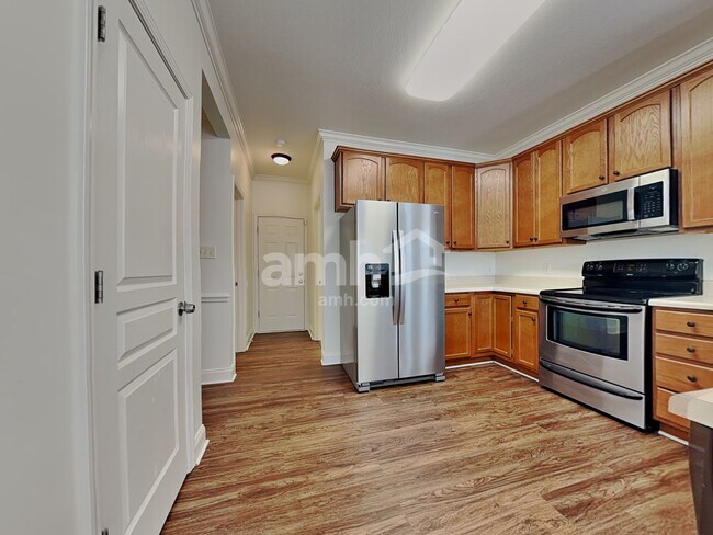 Photo - 1902 Fairdale Way