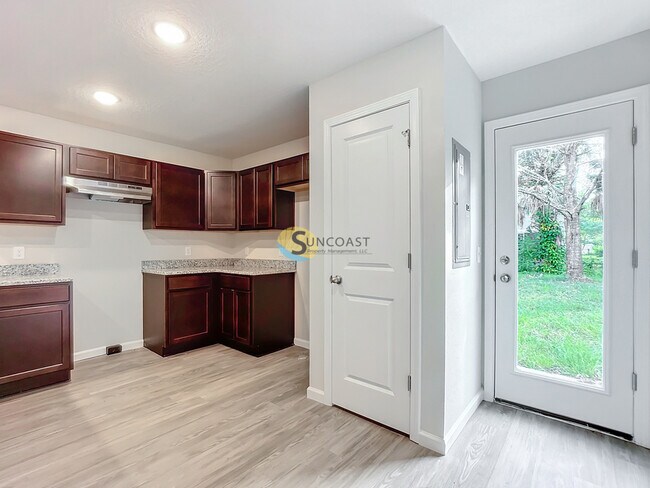 Photo - 1236 Pangola Dr