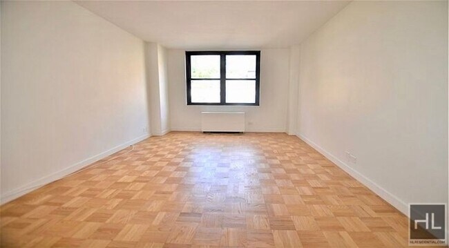 Building Photo - EAST 49 STREET Unit 6R