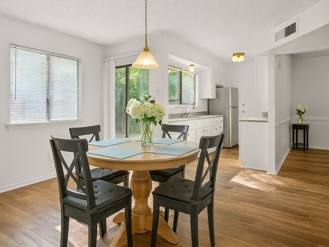 Photo - 3BR SFR w/ Garage & Fenced Yard in Fort Worth