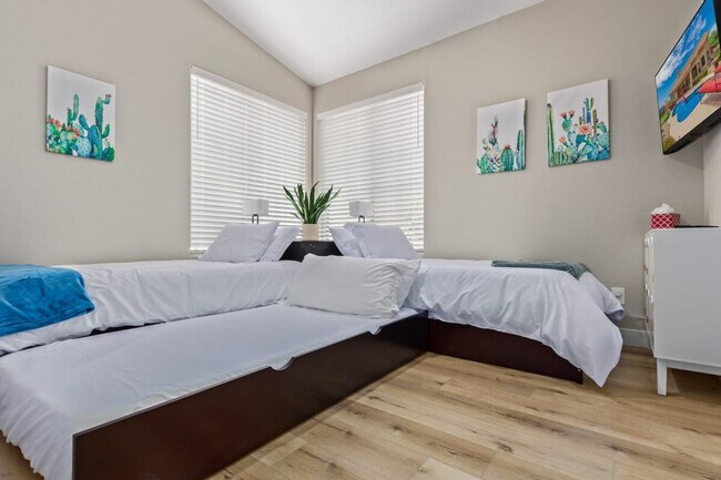 30033 N 48th St Unit SI ID1558588P