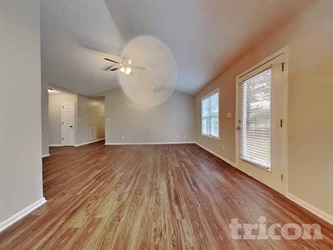 Photo - 69 Gray Ghost St