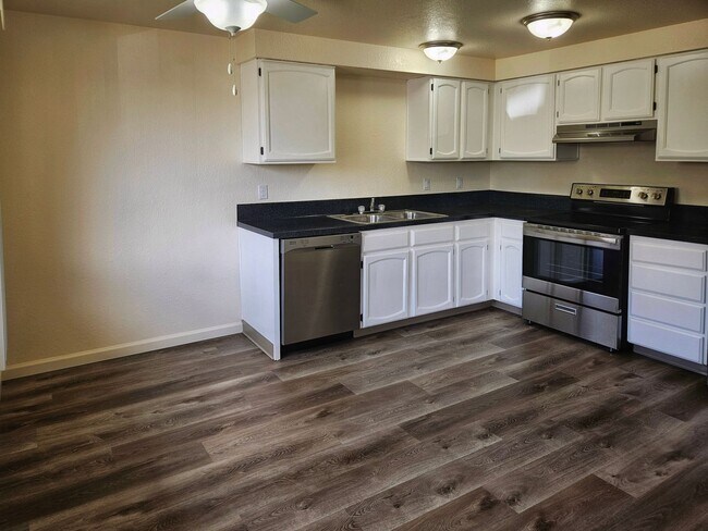 #180 TWIN OAKS APARTMENTS