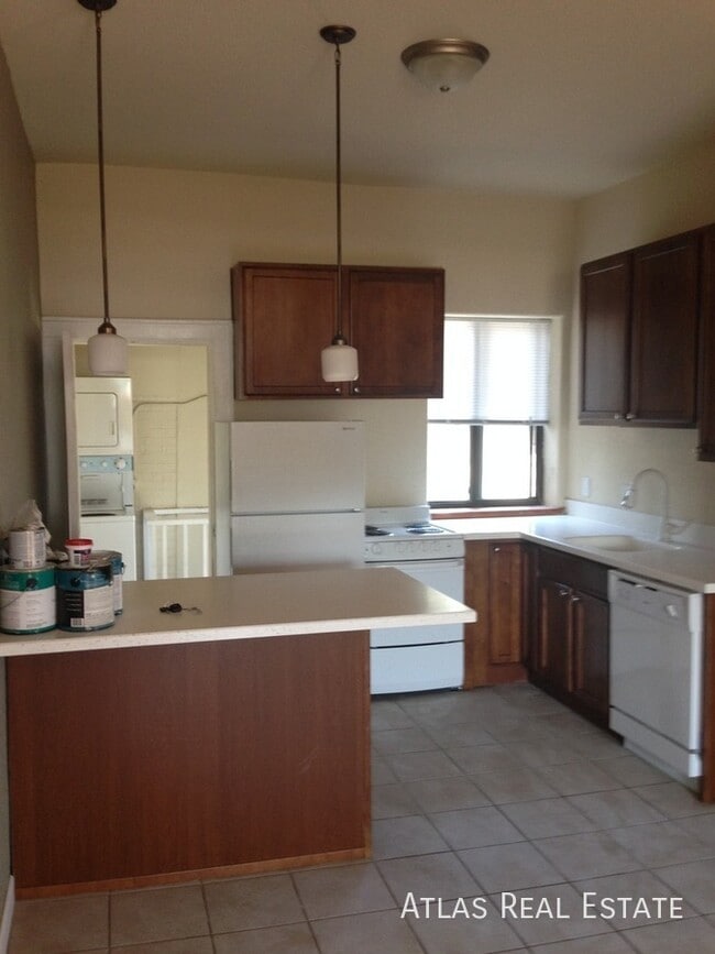 Photo - 1529 W 34th Ave