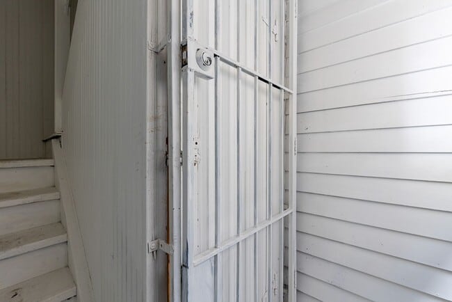 Photo - 2000 Hubbard St Unit Bottom Floor