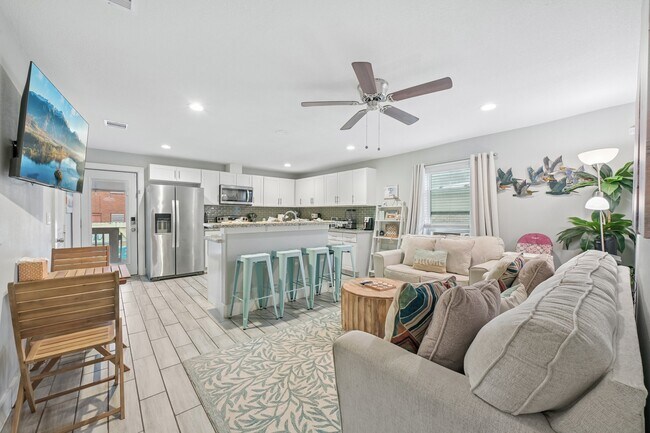 Photo - 1022 Avenue L