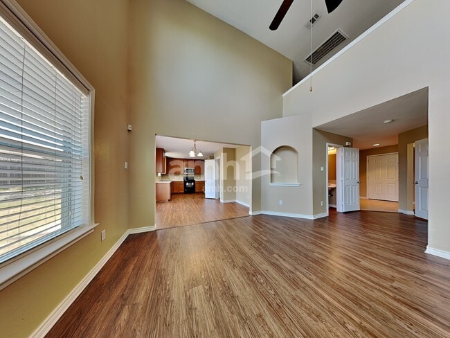 Photo - 8923 Wild Rose Ln