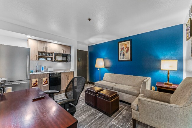 Photo - 2301 E Southern Ave Unidad summer special