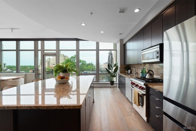 Photo - 4909 Laclede Ave Unit 701