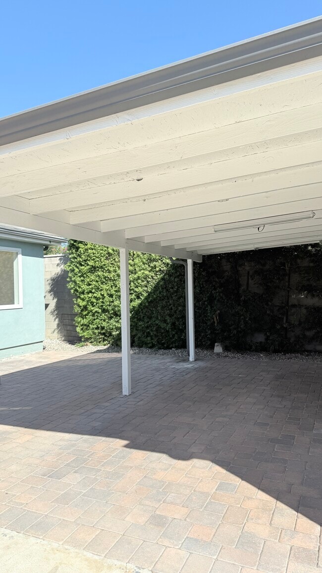 Photo - 11141 Greenlawn Ave