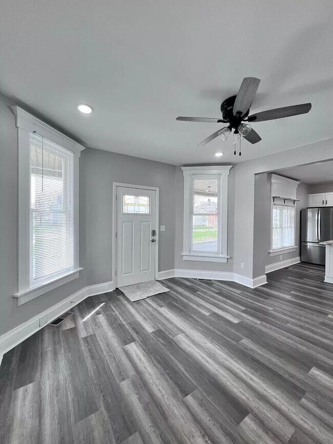 166-170 Dakota Ave