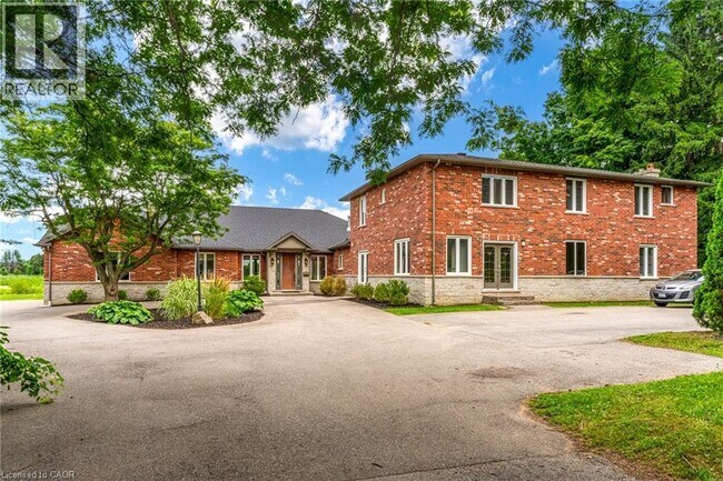 Photo - 931 Southcote Rd