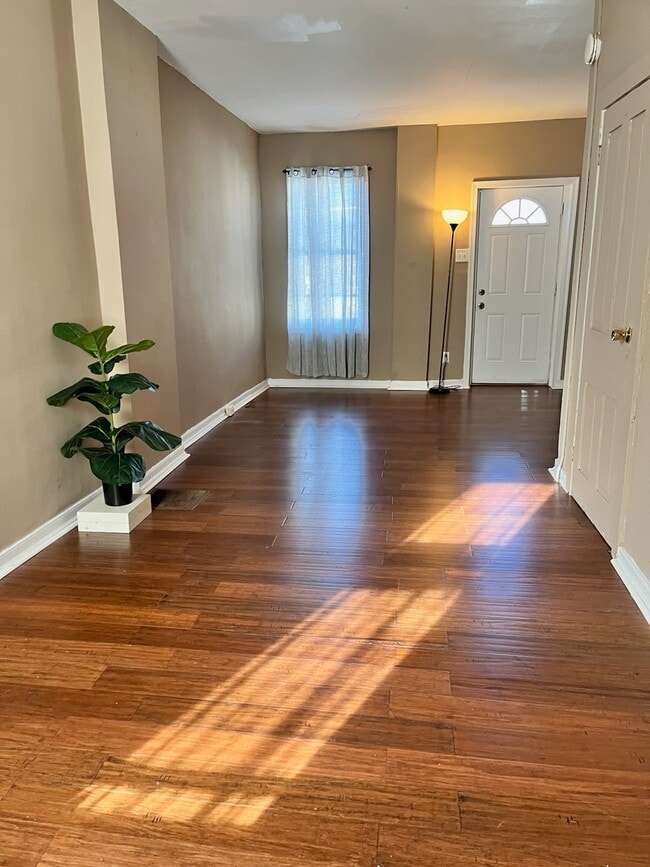 Photo - 1624 Fairview St